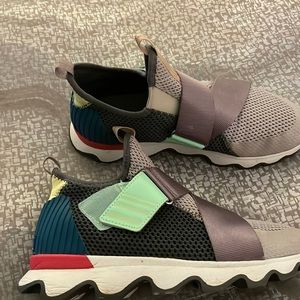 Sorel tennis shoes. 8.5 womens